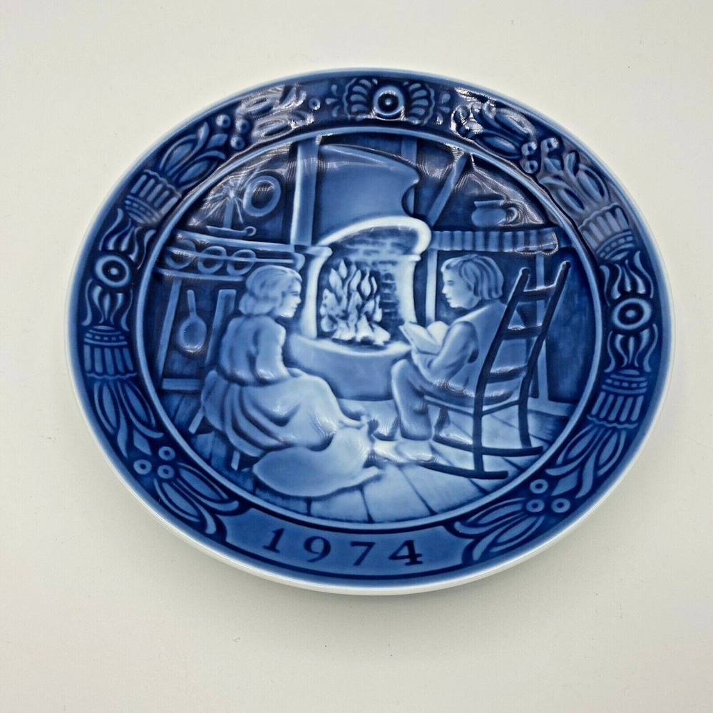 Reading The Christmas Story Plate Georg Jensen Denmark 7 1/8 " 1974 in Box